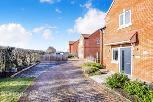 Photo 18- click for photo gallery